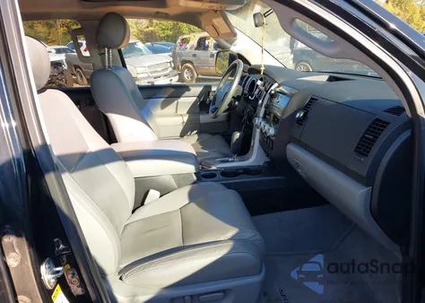 2008 Toyota Sequoia Sr5 5.7L V8 из США, поврежденный, VIN 5TDZY64A58S001532